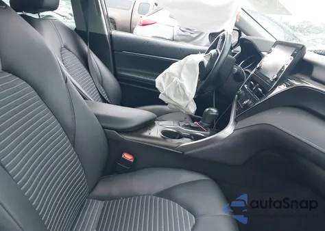 2023 Toyota Camry Se z USA, uszkodzony, nr VIN 4T1S11AK4PU101102